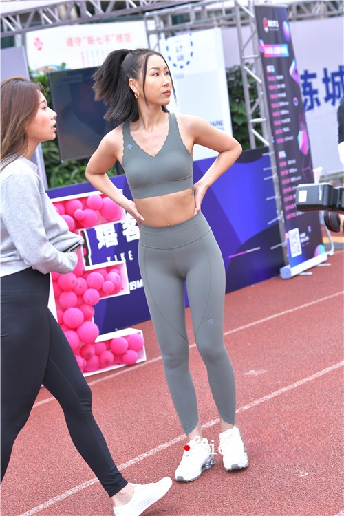 29455gmhta1ttcw3.jpg