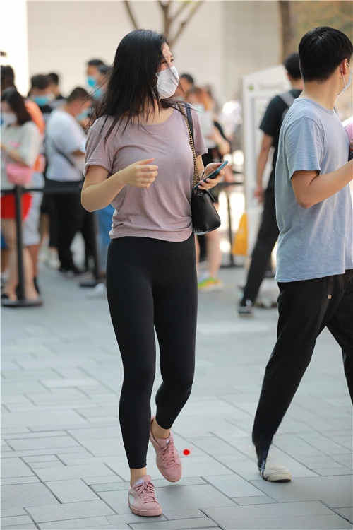 2943612bdfg4mgl2.jpg