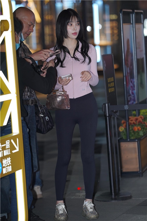 29368gfui02ik50u.jpg