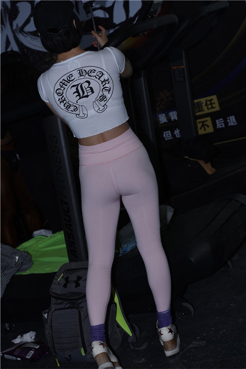 7768hvxzkoojj1y.jpg