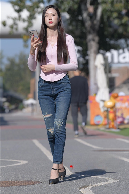 18318b3asbtoqpxf.jpg