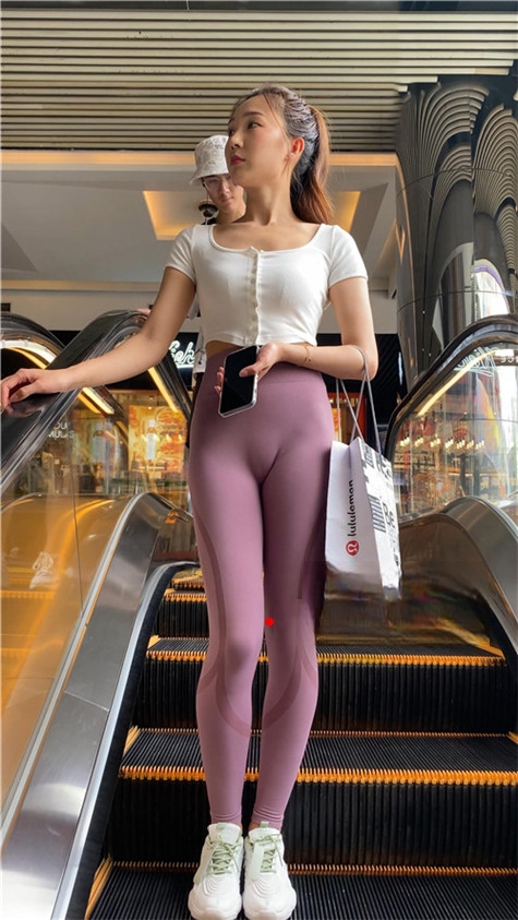 68832d5i0pagidd.jpg