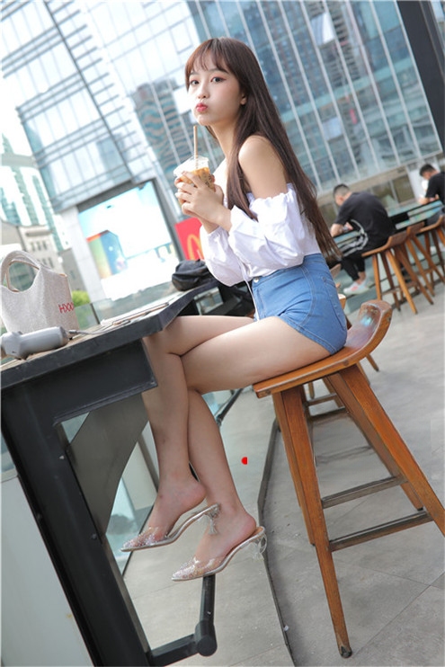 7055vedy2wfdu1x.jpg