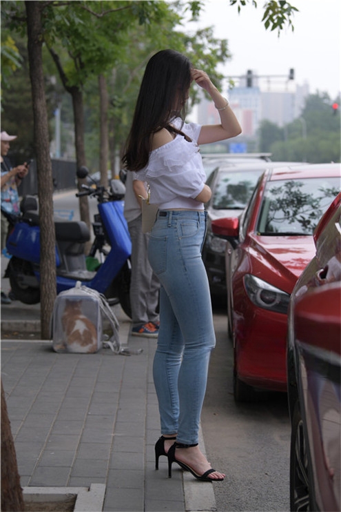 70501zryd2pucpd.jpg