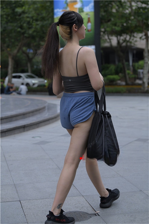 7021rdsh0hzmm0i.jpg