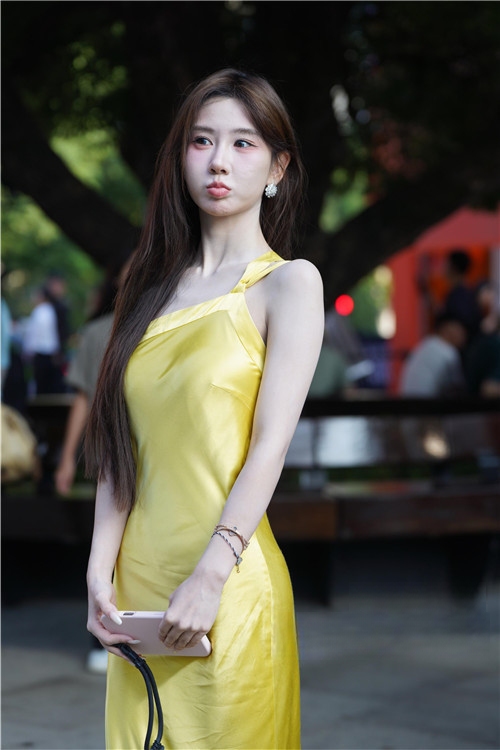 32424dxnwncb4leb.jpg
