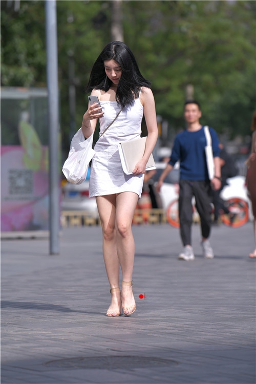 8519f0tb25t1hj4.jpg