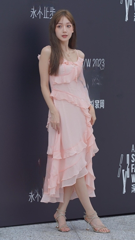 32085tk4f552r1bh.jpg