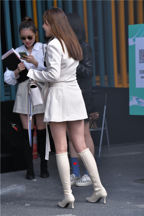 8790uk4cocodsox.jpg