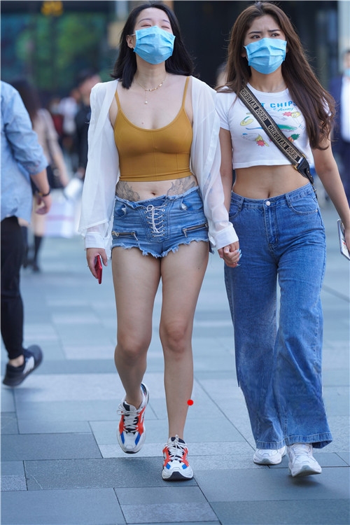 87880zqwlenrd1s.jpg
