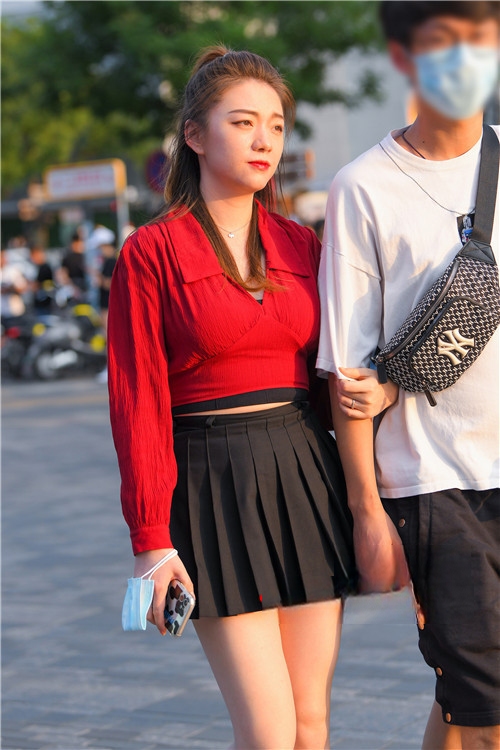 8768qz4rputi05f.jpg