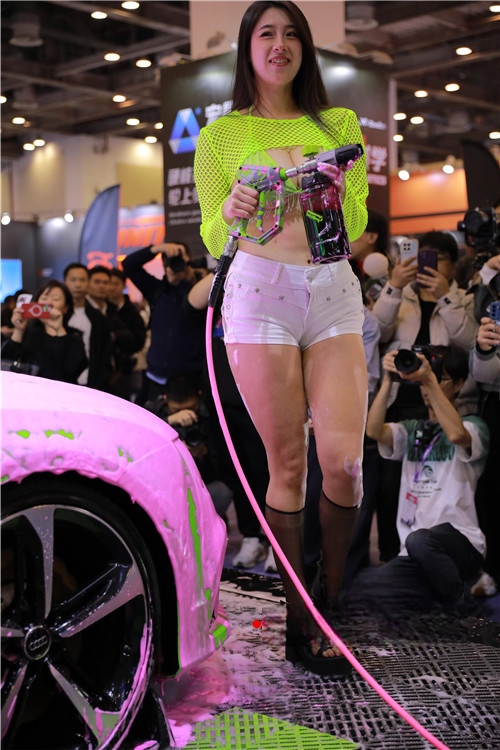 31653ssiy23cc3qe.jpg