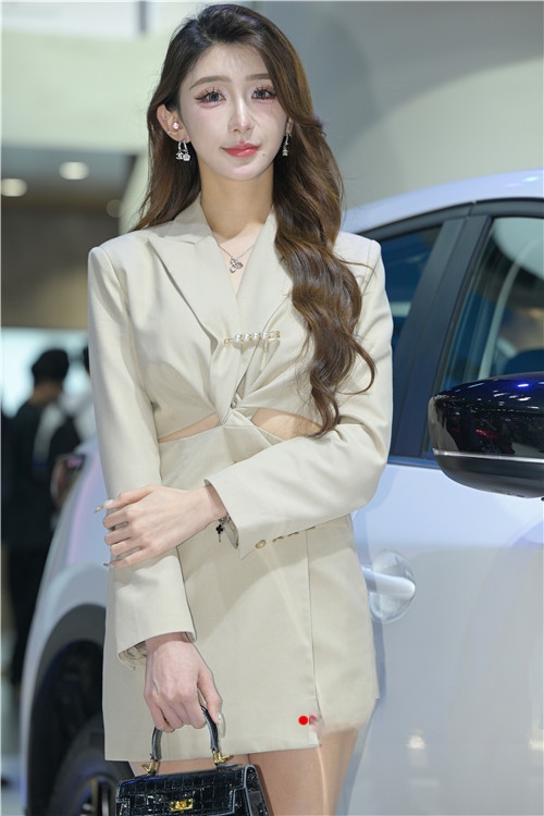 31218moywc2o0zln.jpg