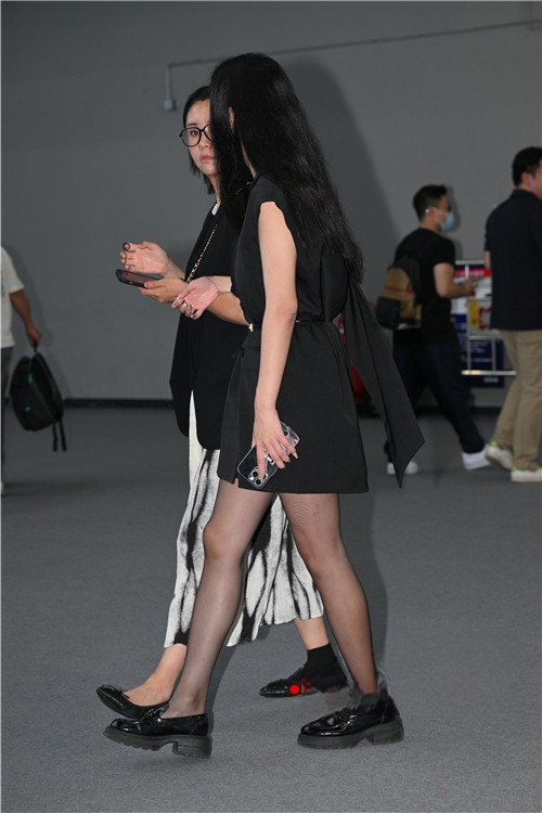 236460gd53gjlb4g.jpg