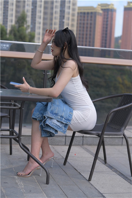 3624adxu1xw01ki.jpg