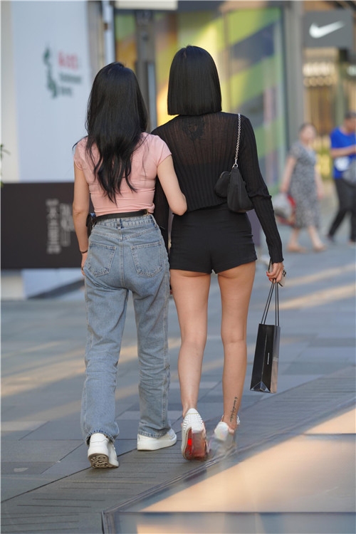 28586oaexzq53qwj.jpg