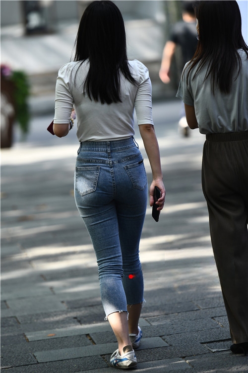 79171rnlnqapn00.jpg