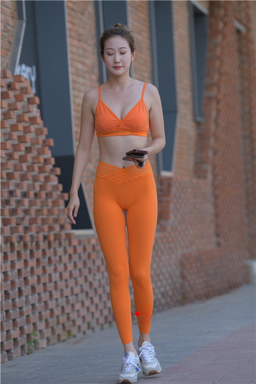 16022cwyoxjbrl5x.jpg