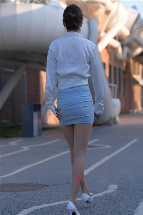 154795a4dn14czzk.jpg
