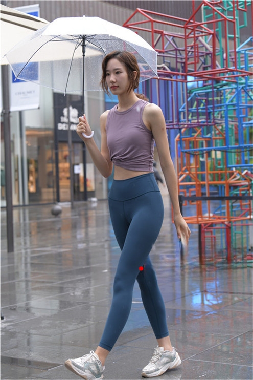 7251k0fk01wb2c0.jpg