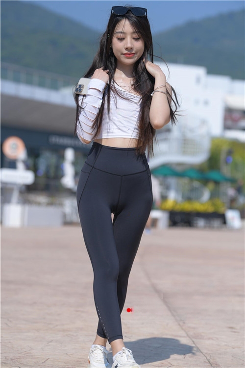 11590qclm0gdurzn.jpg