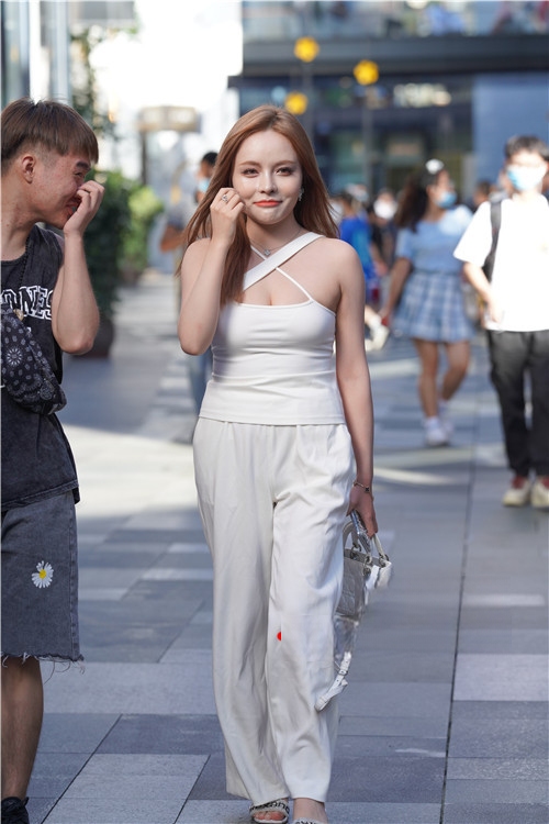 8927cor4qk0rg1q.jpg