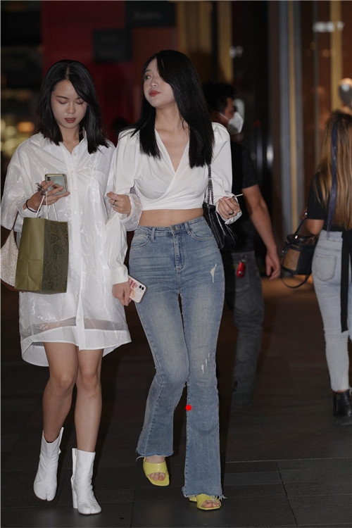 9652x453qamyjh0.jpg