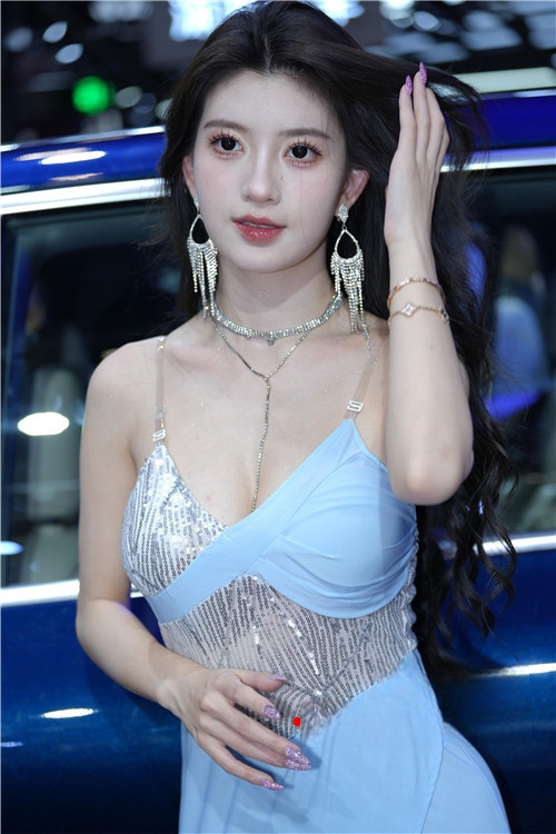 29615aqaa22ryz2s.jpg
