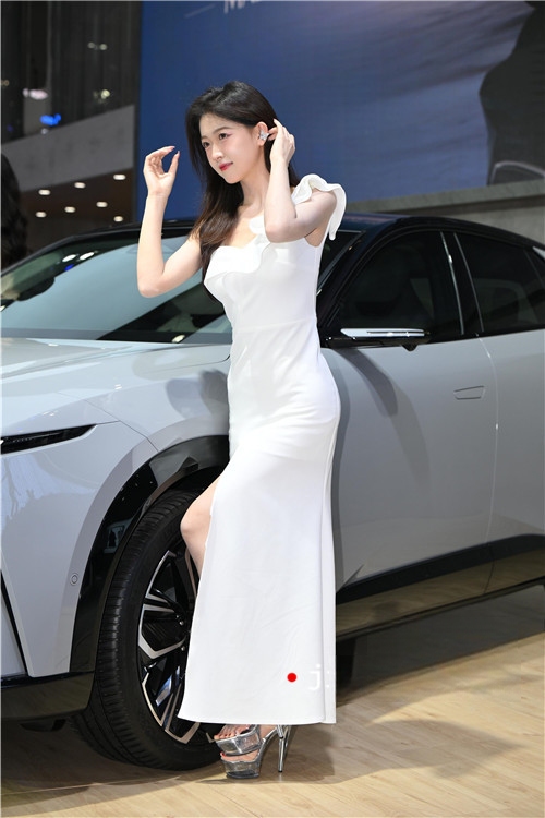 29053izaw2ztqwe1.jpg