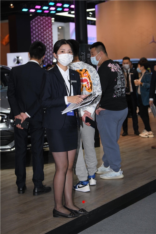 24211i1kkahod0vn.jpg