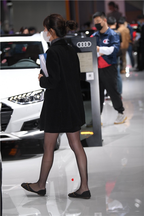 24184dqx33dvthlt.jpg
