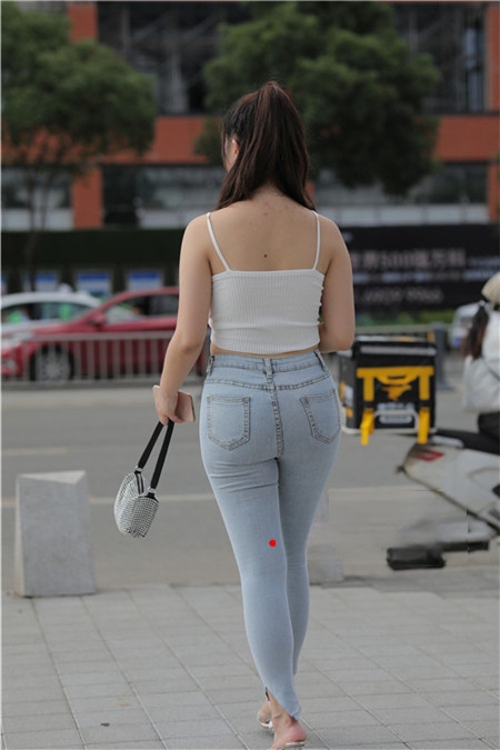 44595sn3zv0b41t.jpg