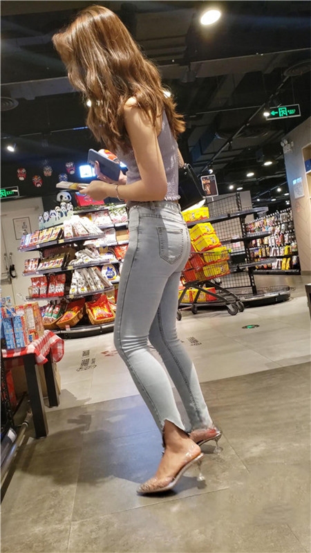 4325d05fttwnld2.jpg