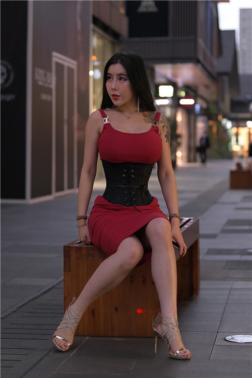 26496qjymhzv3aao.jpg