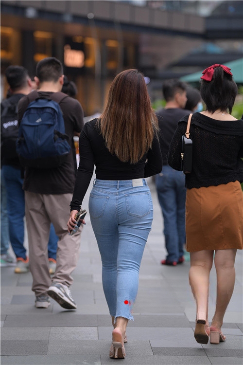 27101z1utqcukyid.jpg