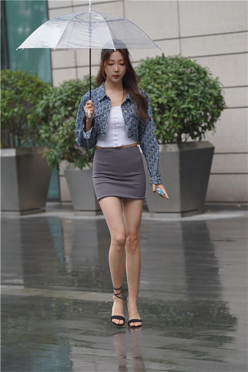 11087jbck0bm32fd.jpg