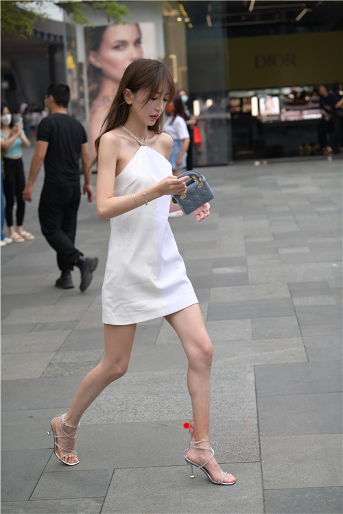 31271lmmyvdkbtyj.jpg