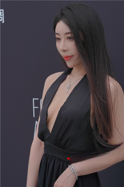 31366u1f2qnakr53.jpg