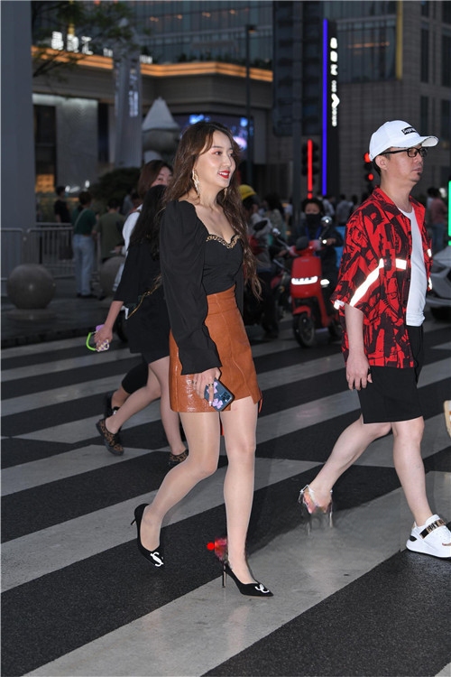10045jjugoo2kxj1.jpg