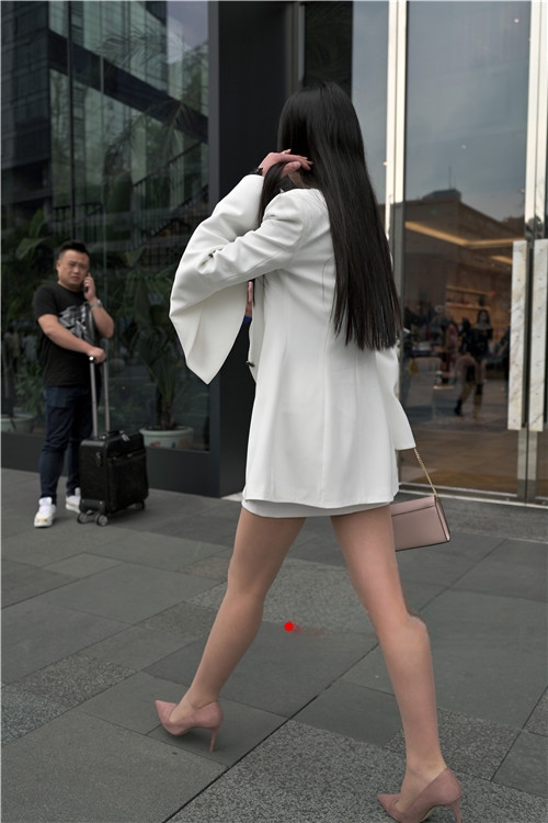 10628bloe2mth5fo.jpg