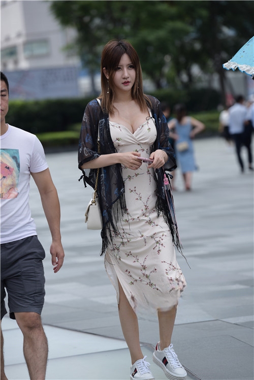 106154uganckv0o5.jpg