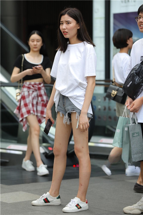 106051nrsits14of.jpg