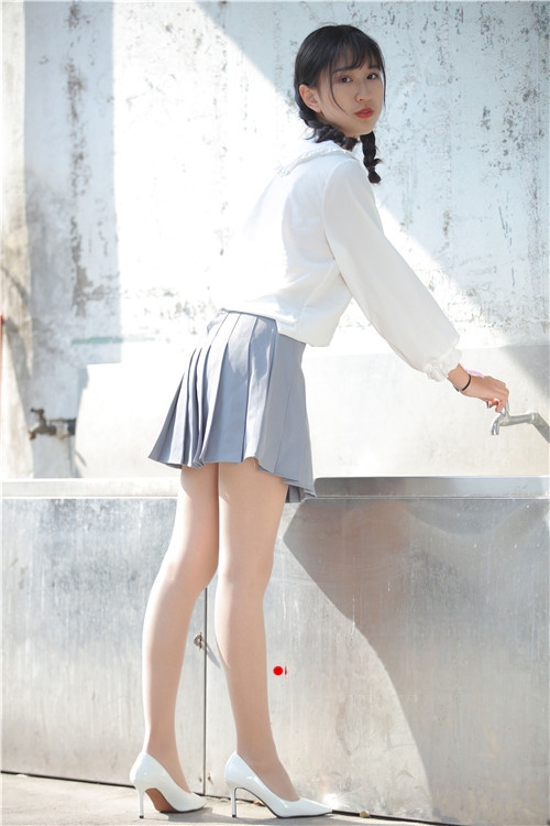 10351xjuf5bsxr4g.jpg