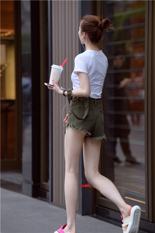 101941dy1zk3gz40.jpg