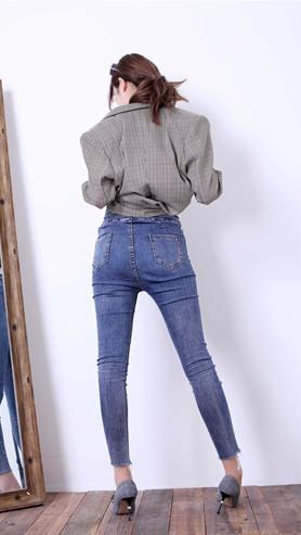 10196od223f0q23w.jpg