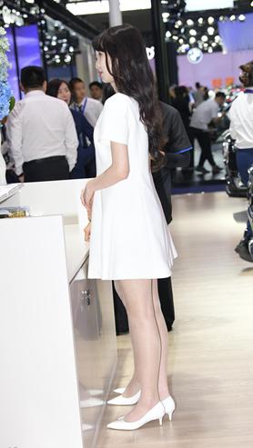 2442151lxvgqizby.jpg