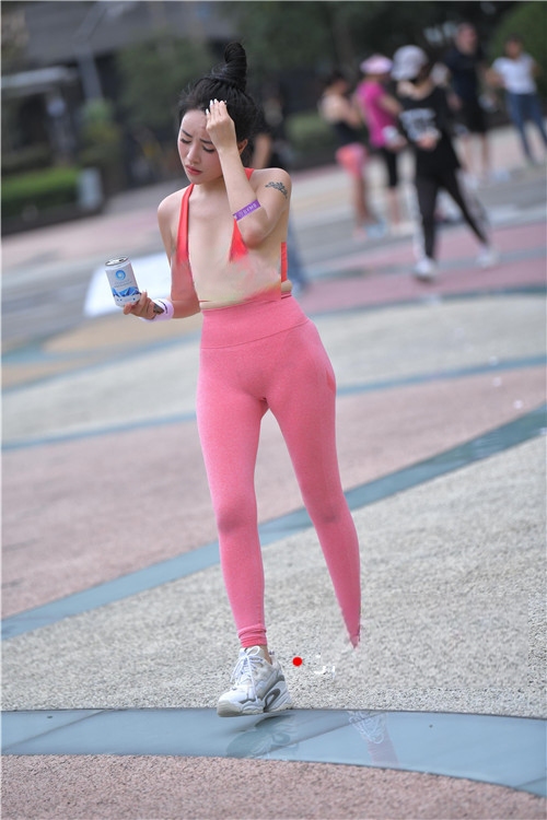 17758smvkjgcf5lx.jpg