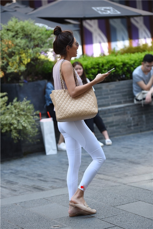 8874dm4f24m1usw.jpg