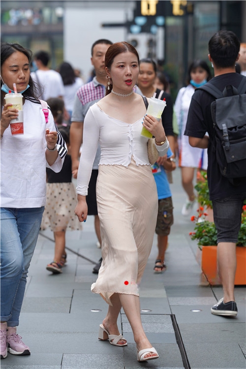 8802qrfd154yve5.jpg