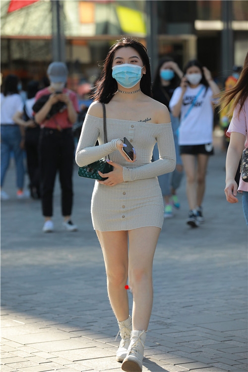 8761khxr5tkuowk.jpg